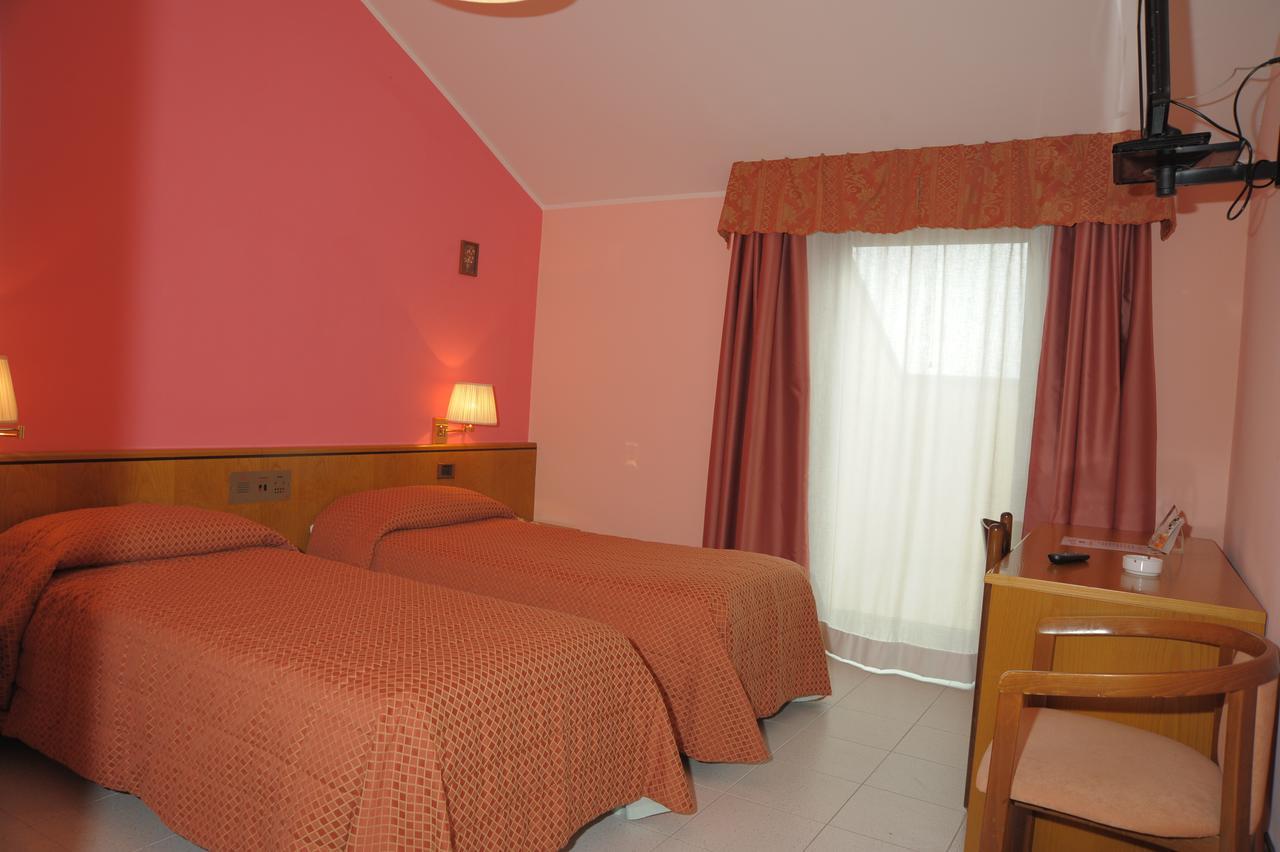 Le Gronde Hotel Cava Manara Luaran gambar